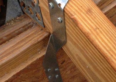 wall to roof connector up close